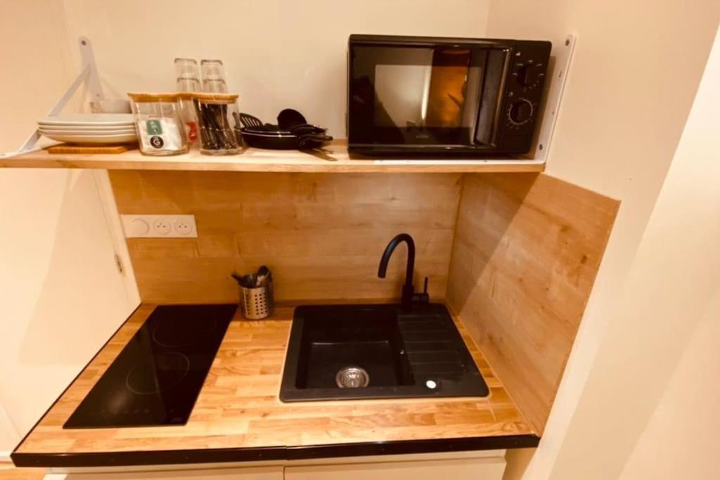 Studio Renove Avec Patio, Coeur Du Centre Ville Μπεζανσόν Εξωτερικό φωτογραφία